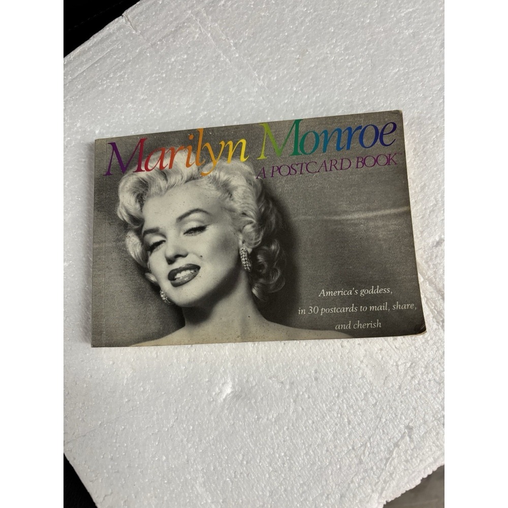 Postcard Book Marilyn Monroe by Running Press Staff 30 Cards 1989 - Picture 4 of 4